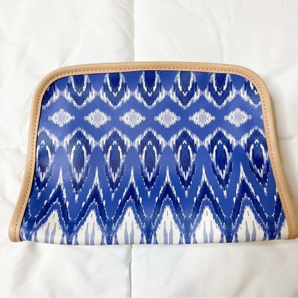 Stella & Dot Blue Ikat Makeup Bag - Picture 3 of 10